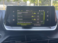 Peugeot 2008 1.2 PureTech GT-Line // LED // HALF LEDER // DODEHOEK // CRUISE // STOELVERWARMING // APPLE-ANROID AUTO // 57