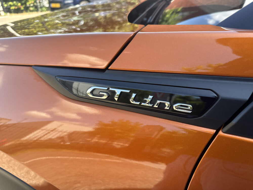 Peugeot 2008 1.2 PureTech GT-Line // LED // HALF LEDER // DODEHOEK // CRUISE // STOELVERWARMING // APPLE-ANROID AUTO // 8