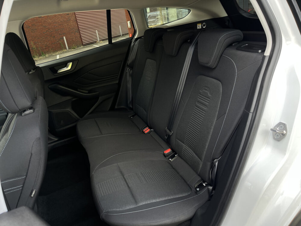 Ford FOCUS Wagon 1.5 EcoBoost Active Business // FULL LED // NAVI + CARPLAY // CLIMA // PDC V+A // CAMERA 16