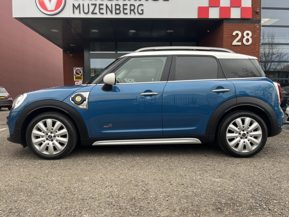 MINI Countryman 2.0 Cooper S E ALL4 // FULL LED // NAVI // CAMERA // PANO/SCHUIFKANTELDAK // PDC 3