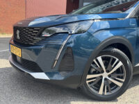 Peugeot 3008 1.6 HYbrid 225 Allure // LED // NAVI + CARPLAY // CAMERA + SENSOREN // STOELVERWARMING 39