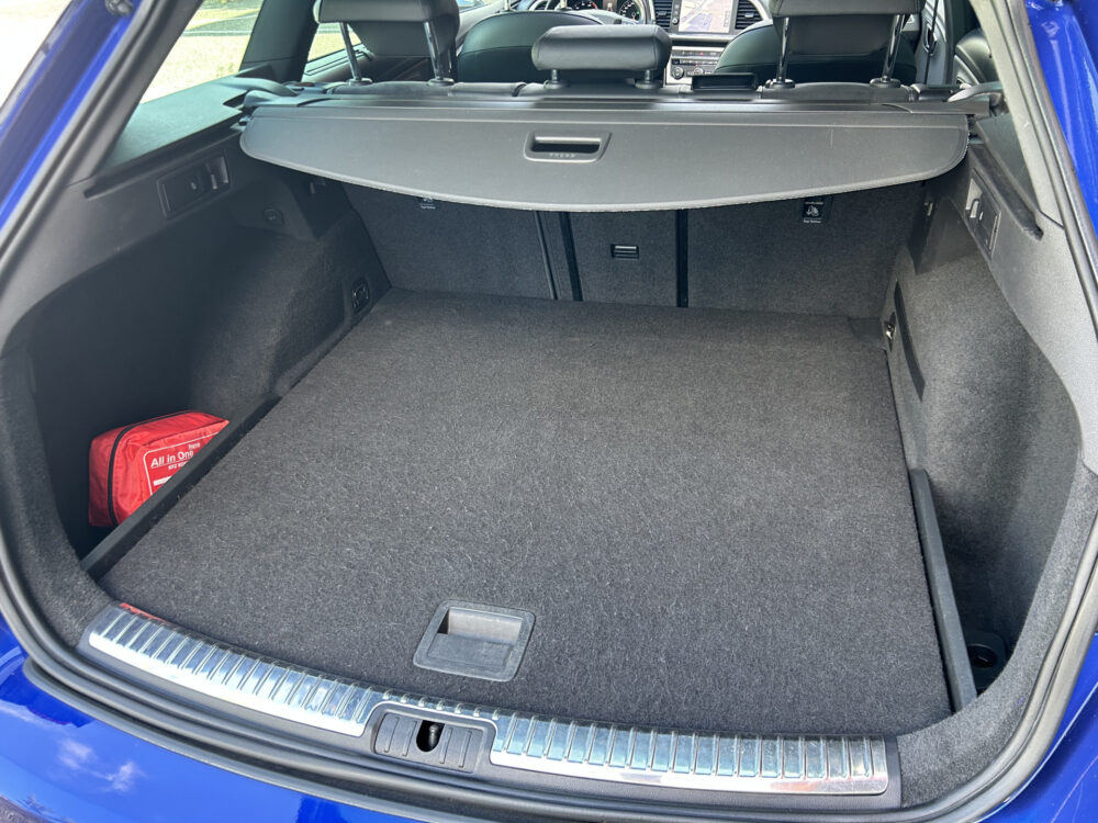 SEAT León ST 1.8 TSI Xcellence Business Intense // LED // HALF LEDER-ALCANTARA // ELEK. STOELEN // SEAT SOUND // ADAP. CRUISE // NAVI+CARPLAY 35