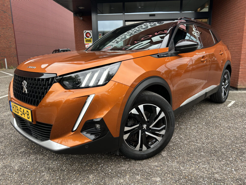 Peugeot 2008 1.2 PureTech GT-Line 131 PK! // LED // 3D COCKPIT // APPLE-ANDROID AUTO // CRUISE // STOELVERWARMING // 1