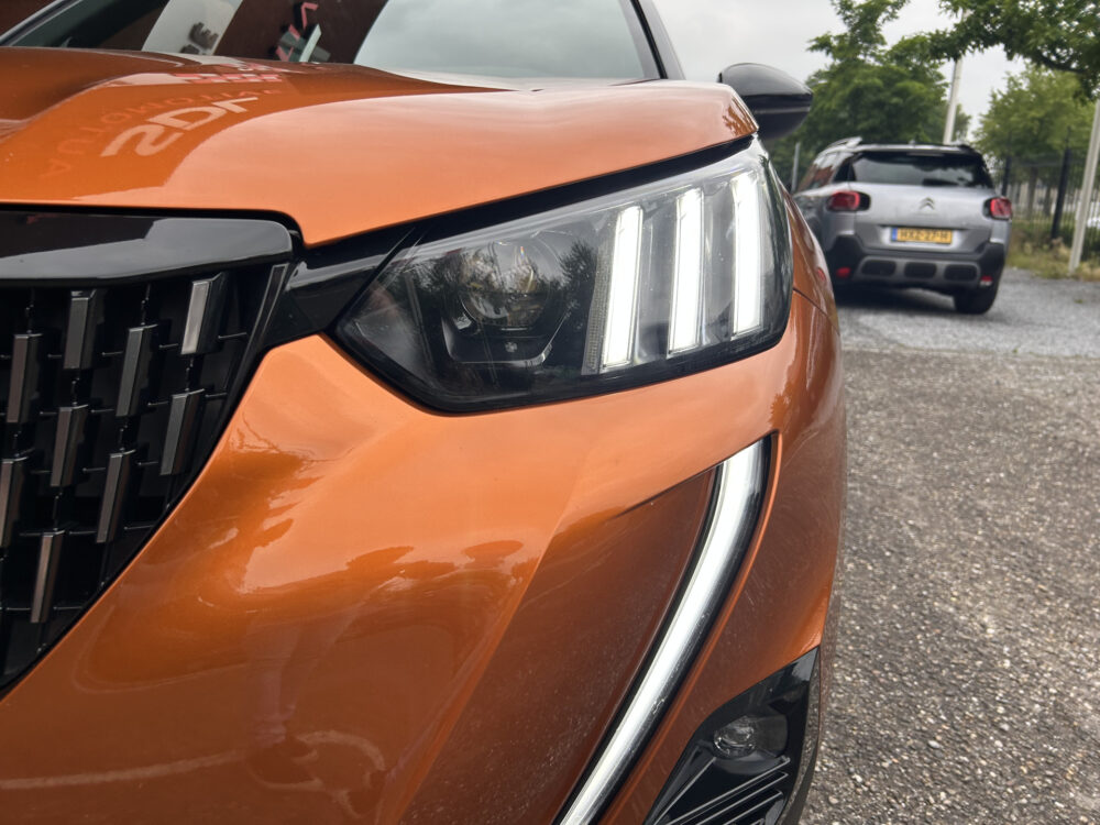 Peugeot 2008 1.2 PureTech GT-Line 131 PK! // LED // 3D COCKPIT // APPLE-ANDROID AUTO // CRUISE // STOELVERWARMING // 25