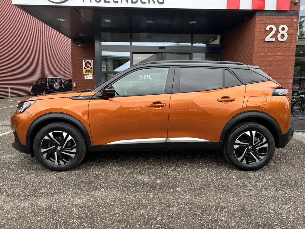 Peugeot 2008 1.2 PureTech GT-Line 131 PK! // LED // 3D COCKPIT // APPLE-ANDROID AUTO // CRUISE // STOELVERWARMING // 3