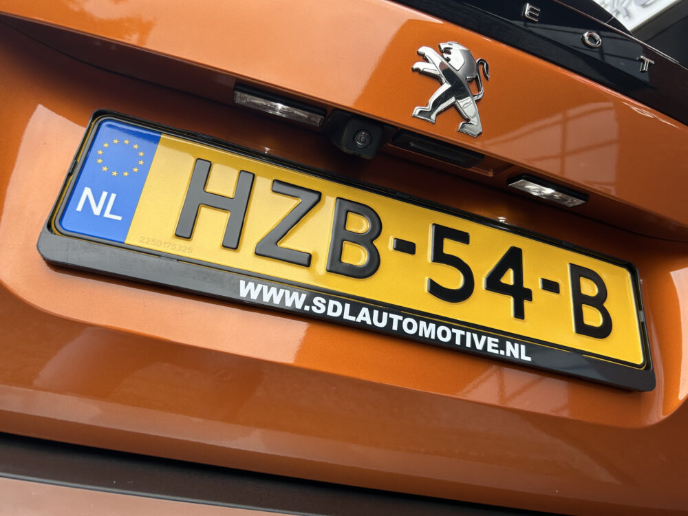 Peugeot 2008 1.2 PureTech GT-Line 131 PK! // LED // 3D COCKPIT // APPLE-ANDROID AUTO // CRUISE // STOELVERWARMING // 31