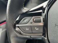 Peugeot 2008 1.2 PureTech GT-Line 131 PK! // LED // 3D COCKPIT // APPLE-ANDROID AUTO // CRUISE // STOELVERWARMING // 42