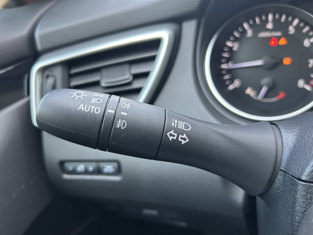 Nissan QASHQAI 1.3 DIG-T N-Connecta // PANO DAK // NAVI // CLIMA // CRUISE // CAMERA // PDC // 11
