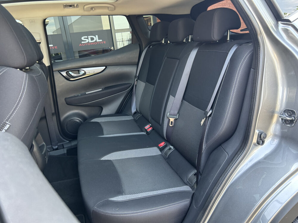 Nissan QASHQAI 1.3 DIG-T N-Connecta // PANO DAK // NAVI // CLIMA // CRUISE // CAMERA // PDC // 29