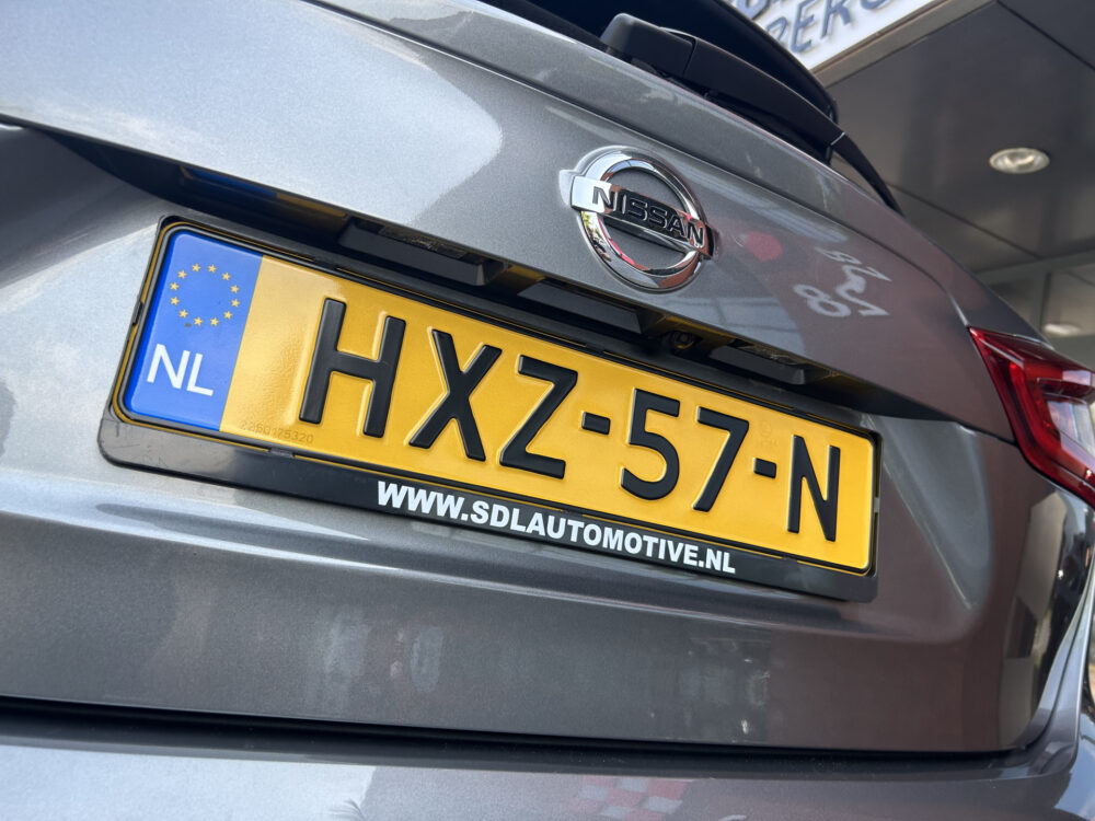 Nissan QASHQAI 1.3 DIG-T N-Connecta // PANO DAK // NAVI // CLIMA // CRUISE // CAMERA // PDC // 32