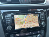 Nissan QASHQAI 1.3 DIG-T N-Connecta // PANO DAK // NAVI // CLIMA // CRUISE // CAMERA // PDC // 50