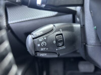 Peugeot 2008 1.2 PureTech Allure // NAVI // CLIMA // CRUISE // CAMERA // APPLE CARPLAY / ANDROID AUTO // 44