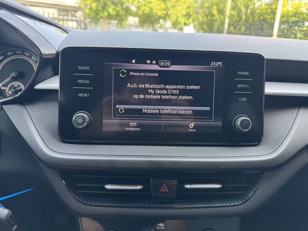 Škoda Fabia 1.0 Ambition // LED // CLIMA // CRUISE CONTROL // APPLE-ANDROID AUTO // PDC // 16