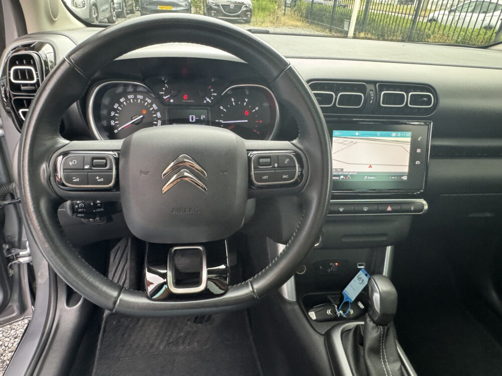 Citroën C3 Aircross 1.2 PureTech Shine // CRUISE // NAVI + CARPLAY // LEDER // PANO/SCHUIFKANTELDAK // CLIMA // KEYLESS 10