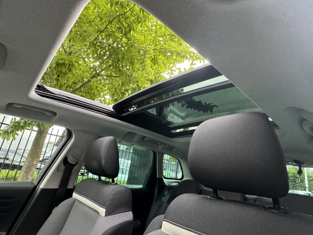 Citroën C3 Aircross 1.2 PureTech Shine // CRUISE // NAVI + CARPLAY // LEDER // PANO/SCHUIFKANTELDAK // CLIMA // KEYLESS 13