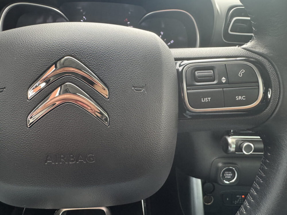 Citroën C3 Aircross 1.2 PureTech Shine // CRUISE // NAVI + CARPLAY // LEDER // PANO/SCHUIFKANTELDAK // CLIMA // KEYLESS 15