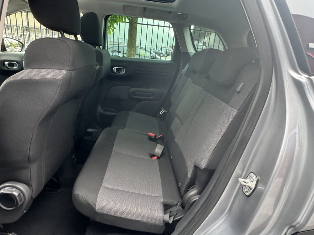 Citroën C3 Aircross 1.2 PureTech Shine // CRUISE // NAVI + CARPLAY // LEDER // PANO/SCHUIFKANTELDAK // CLIMA // KEYLESS 9