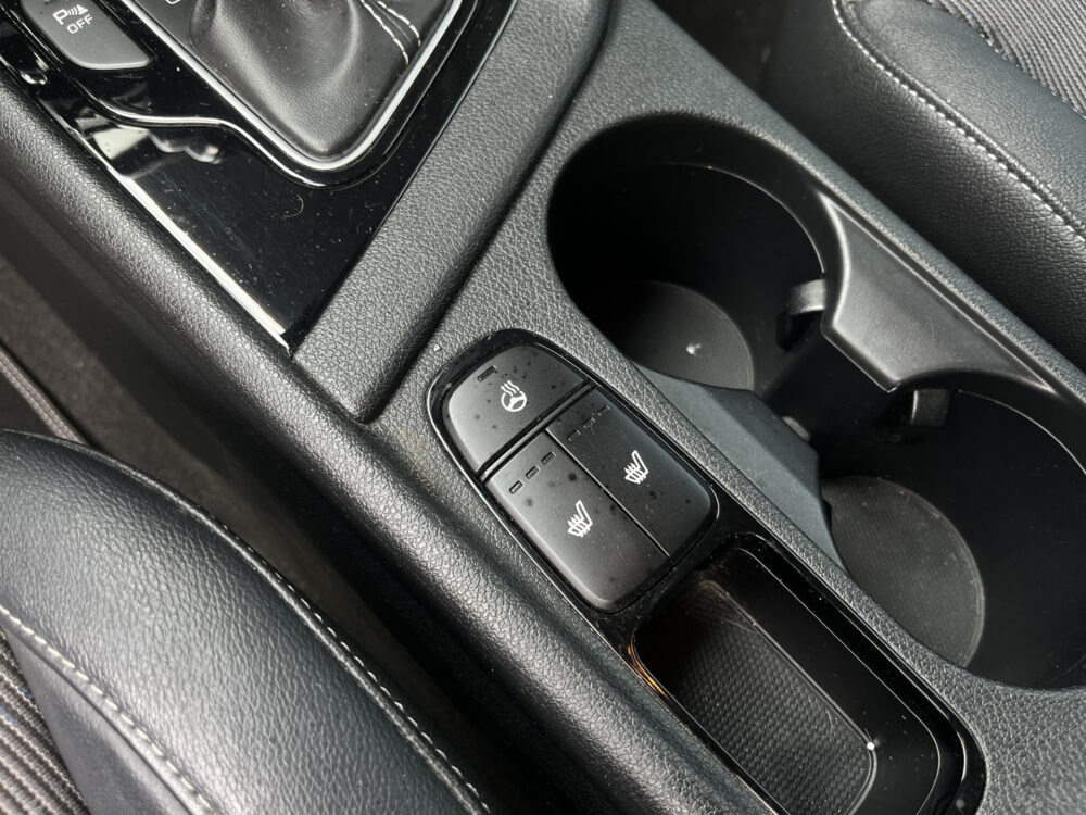 Kia Niro 1.6 GDi Hybrid DynamicPlusLine // LED // HALF LEDER // CAMERA+SENSOREN // NAVI+CARPLAY // AFN. TREKHAAK // 21