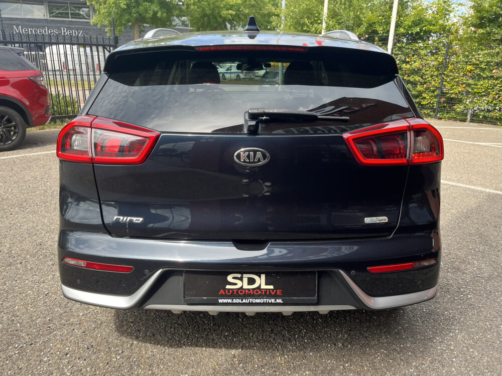 Kia Niro 1.6 GDi Hybrid DynamicPlusLine // LED // HALF LEDER // CAMERA+SENSOREN // NAVI+CARPLAY // AFN. TREKHAAK // 4