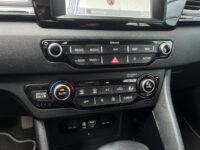 Kia Niro 1.6 GDi Hybrid DynamicPlusLine // LED // HALF LEDER // CAMERA+SENSOREN // NAVI+CARPLAY // AFN. TREKHAAK // 54