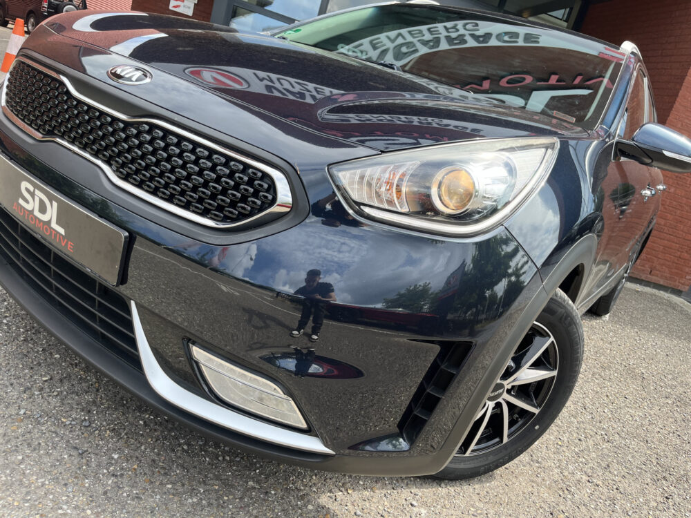 Kia Niro 1.6 GDi Hybrid DynamicPlusLine // LED // HALF LEDER // CAMERA+SENSOREN // NAVI+CARPLAY // AFN. TREKHAAK // 9
