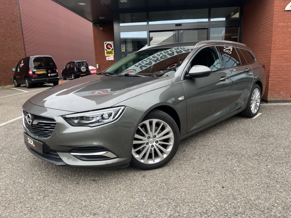 Opel Insignia Sports Tourer 1.5 Turbo Innovation // LED // HALF LEDER // CAMERA+SENSOREN // NAVI // STUUR+STOELVERWARMING // 1