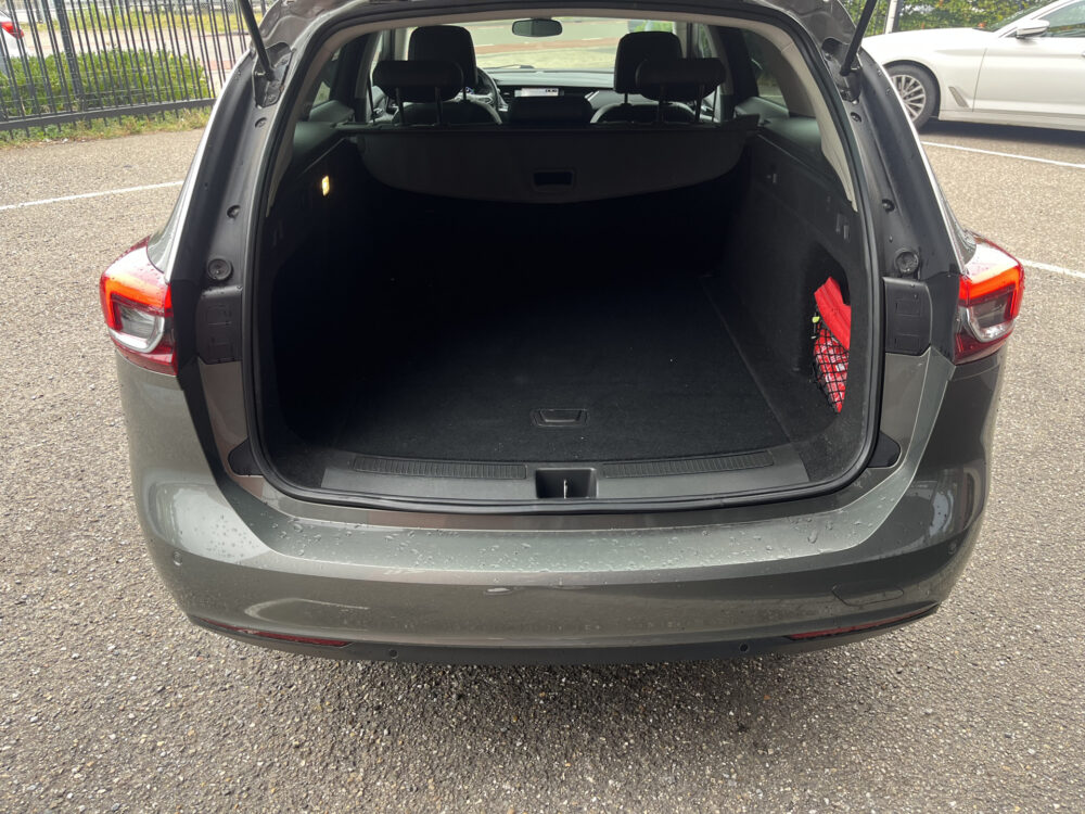 Opel Insignia Sports Tourer 1.5 Turbo Innovation // LED // HALF LEDER // CAMERA+SENSOREN // NAVI // STUUR+STOELVERWARMING // 12