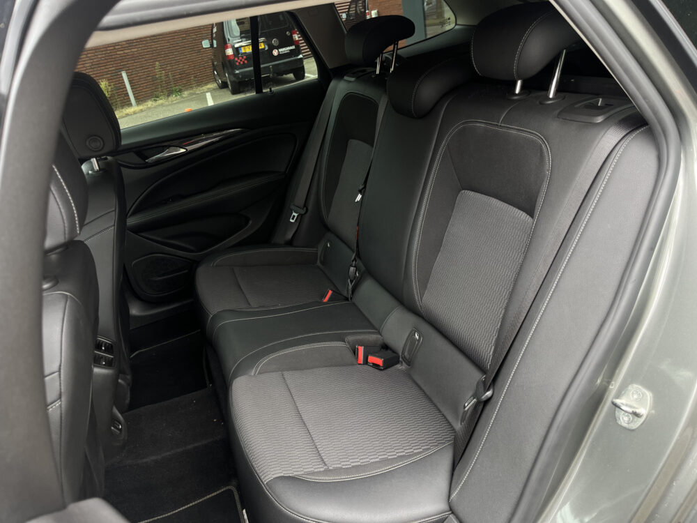 Opel Insignia Sports Tourer 1.5 Turbo Innovation // LED // HALF LEDER // CAMERA+SENSOREN // NAVI // STUUR+STOELVERWARMING // 14