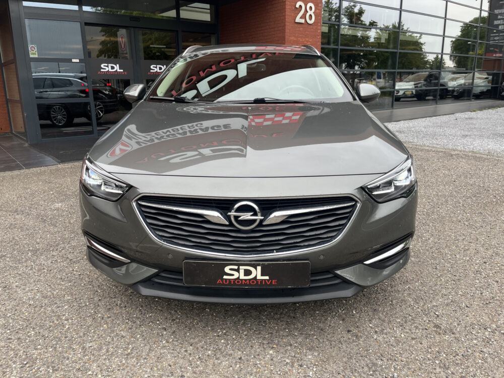 Opel Insignia Sports Tourer 1.5 Turbo Innovation // LED // HALF LEDER // CAMERA+SENSOREN // NAVI // STUUR+STOELVERWARMING // 8