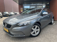 Volvo V40 1.5 T2 Momentum // CRUISE CONTROL // CLIMA // NAVI // PARKEERSENSOREN // TREKHAAK // 28