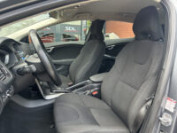 Volvo V40 1.5 T2 Momentum // CRUISE CONTROL // CLIMA // NAVI // PARKEERSENSOREN // TREKHAAK // 35