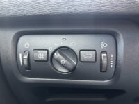 Volvo V40 1.5 T2 Momentum // CRUISE CONTROL // CLIMA // NAVI // PARKEERSENSOREN // TREKHAAK // 46