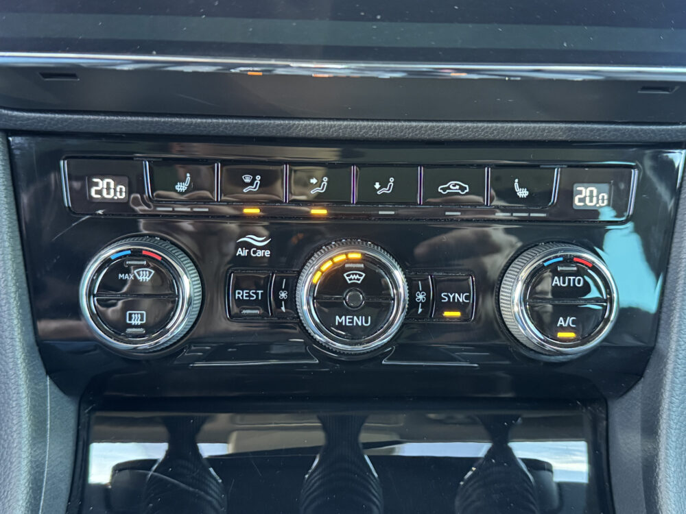 Škoda Superb Combi 1.5 TSI ACT Style Business // LED // KEYLESS // ELEK. STOELEN+GEHEUGEN // LEDER // ADAPT. CRUISE // WEGKLAPBARE TREKHAAK / 20