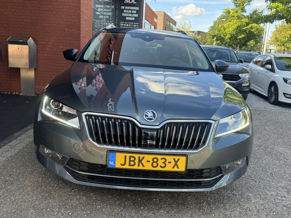 Škoda Superb Combi 1.5 TSI ACT Style Business // LED // KEYLESS // ELEK. STOELEN+GEHEUGEN // LEDER // ADAPT. CRUISE // WEGKLAPBARE TREKHAAK / 4