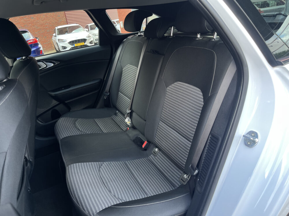 Kia Ceed Sportswagon 1.6 GDI PHEV DynamicLine // FULL LED // KEYLESS // CAMERA+SENSOREN // STOEL+STUURVERWARMING // NAVI+CARPLAY // 15