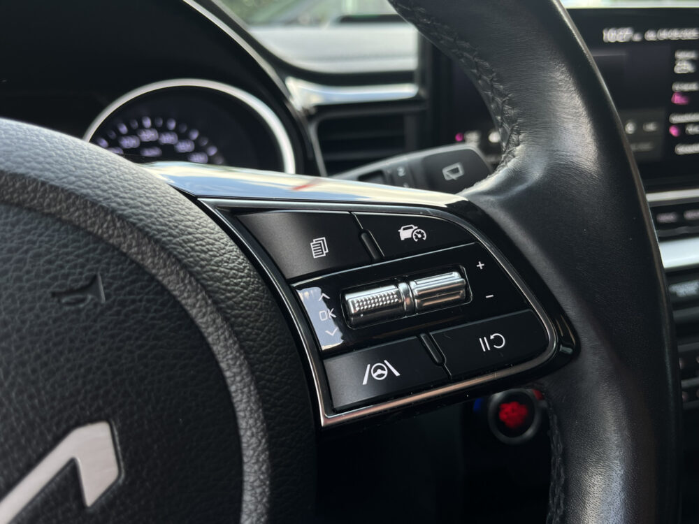 Kia Ceed Sportswagon 1.6 GDI PHEV DynamicLine // FULL LED // KEYLESS // CAMERA+SENSOREN // STOEL+STUURVERWARMING // NAVI+CARPLAY // 20