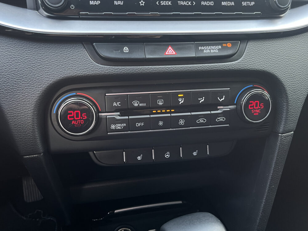 Kia Ceed Sportswagon 1.6 GDI PHEV DynamicLine // FULL LED // KEYLESS // CAMERA+SENSOREN // STOEL+STUURVERWARMING // NAVI+CARPLAY // 26