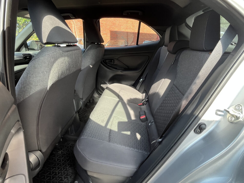 Toyota Yaris Cross 1.5 Hybrid Dynamic // FULL LED // KEYLESS // DODEHOEK // ADAPT. CRUISE // CAMERA // STUUR+STOELVERWARMING // 7