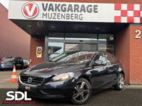 Volvo V40 2.0 T2 Momentum // CAMERA // CRUISE // NAVI // CLIMA // STOELVERWARMING // BLUETOOTH // 26