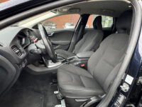Volvo V40 2.0 T2 Momentum // CAMERA // CRUISE // NAVI // CLIMA // STOELVERWARMING // BLUETOOTH // 33