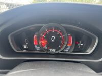 Volvo V40 2.0 T2 Momentum // CAMERA // CRUISE // NAVI // CLIMA // STOELVERWARMING // BLUETOOTH // 42