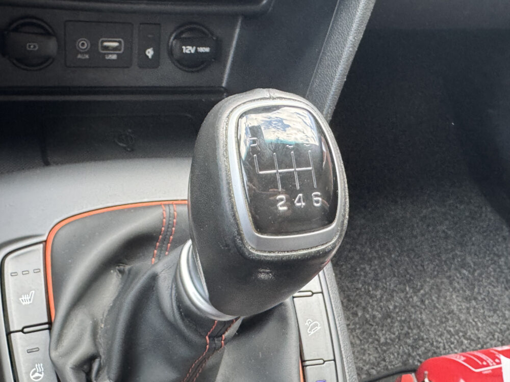 Hyundai KONA 1.0 T-GDI Premium // KRELL AUDIO // NAVI // CLIMA // CRUISE // HEAD UP DISPLAY // BLIND SPOT MONITOR 29