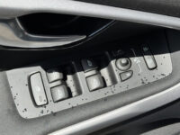 Volvo V40 2.0 T2 Kinetic // FULL LED // NAVI // PDC // CLIMA // BLUETOOTH // 43