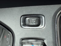 Volvo V40 2.0 T2 Kinetic // FULL LED // NAVI // PDC // CLIMA // BLUETOOTH // 45