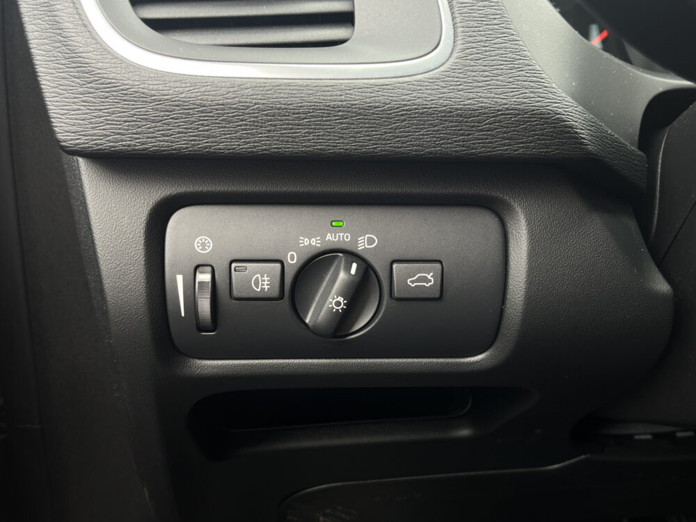 Volvo V40 2.0 T2 Nordic // CRUISE // CLIMA // CAMERA+SENSOREN // NAVI // STOELVERWARMING // 15