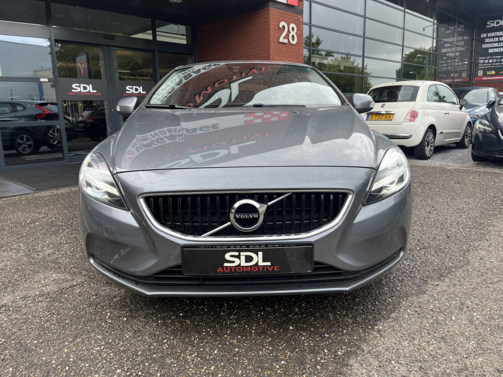 Volvo V40 2.0 T2 Nordic // CRUISE // CLIMA // CAMERA+SENSOREN // NAVI // STOELVERWARMING // 3