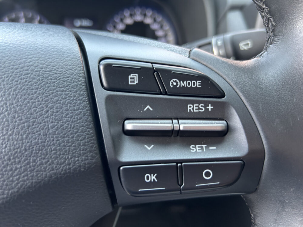 Hyundai KONA 1.0 T-GDI Fashion // NAVI+CARPLAY // KRELL AUDIO // CAMERA // CRUISE // CLIMA // STOELVERWARMING // 10