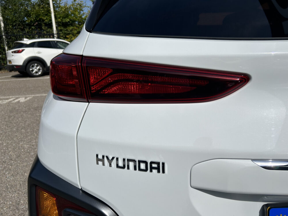 Hyundai KONA 1.0 T-GDI Fashion // NAVI+CARPLAY // KRELL AUDIO // CAMERA // CRUISE // CLIMA // STOELVERWARMING // 30