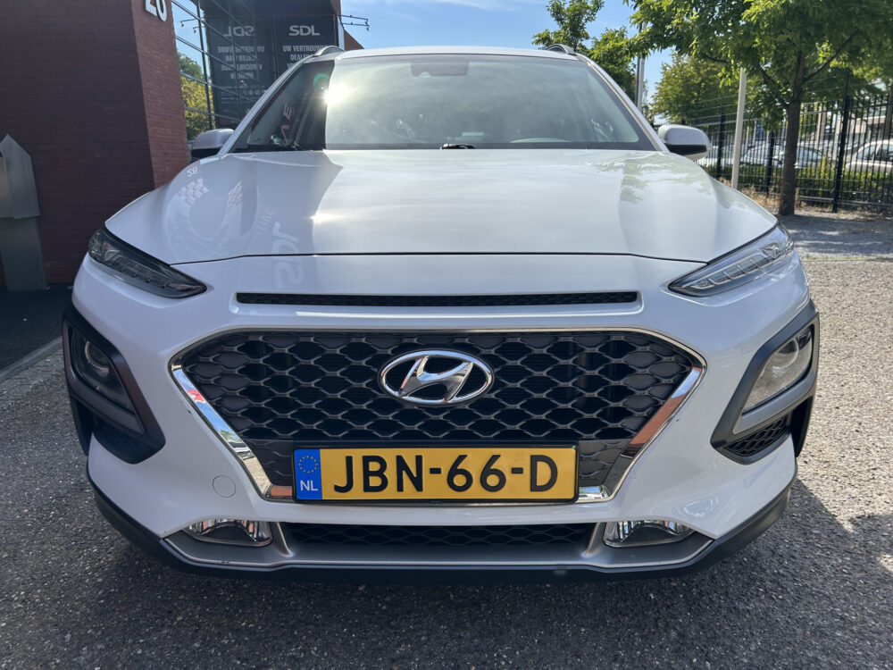 Hyundai KONA 1.0 T-GDI Fashion // NAVI+CARPLAY // KRELL AUDIO // CAMERA // CRUISE // CLIMA // STOELVERWARMING // 4