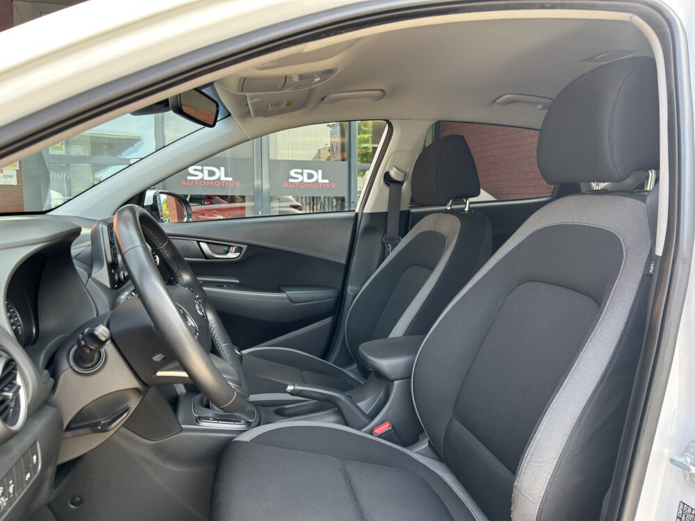 Hyundai KONA 1.0 T-GDI Fashion // NAVI+CARPLAY // KRELL AUDIO // CAMERA // CRUISE // CLIMA // STOELVERWARMING // 8